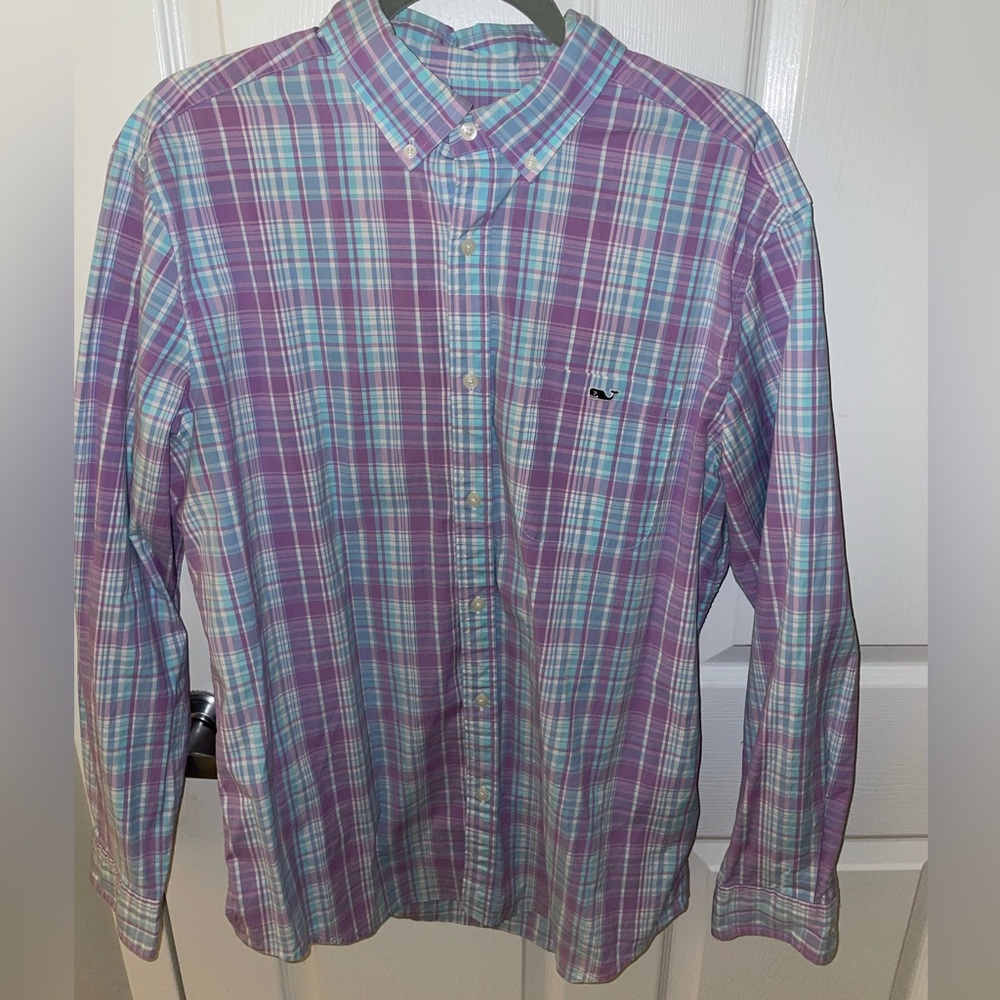 Men’s vineyard vines button up shirt
